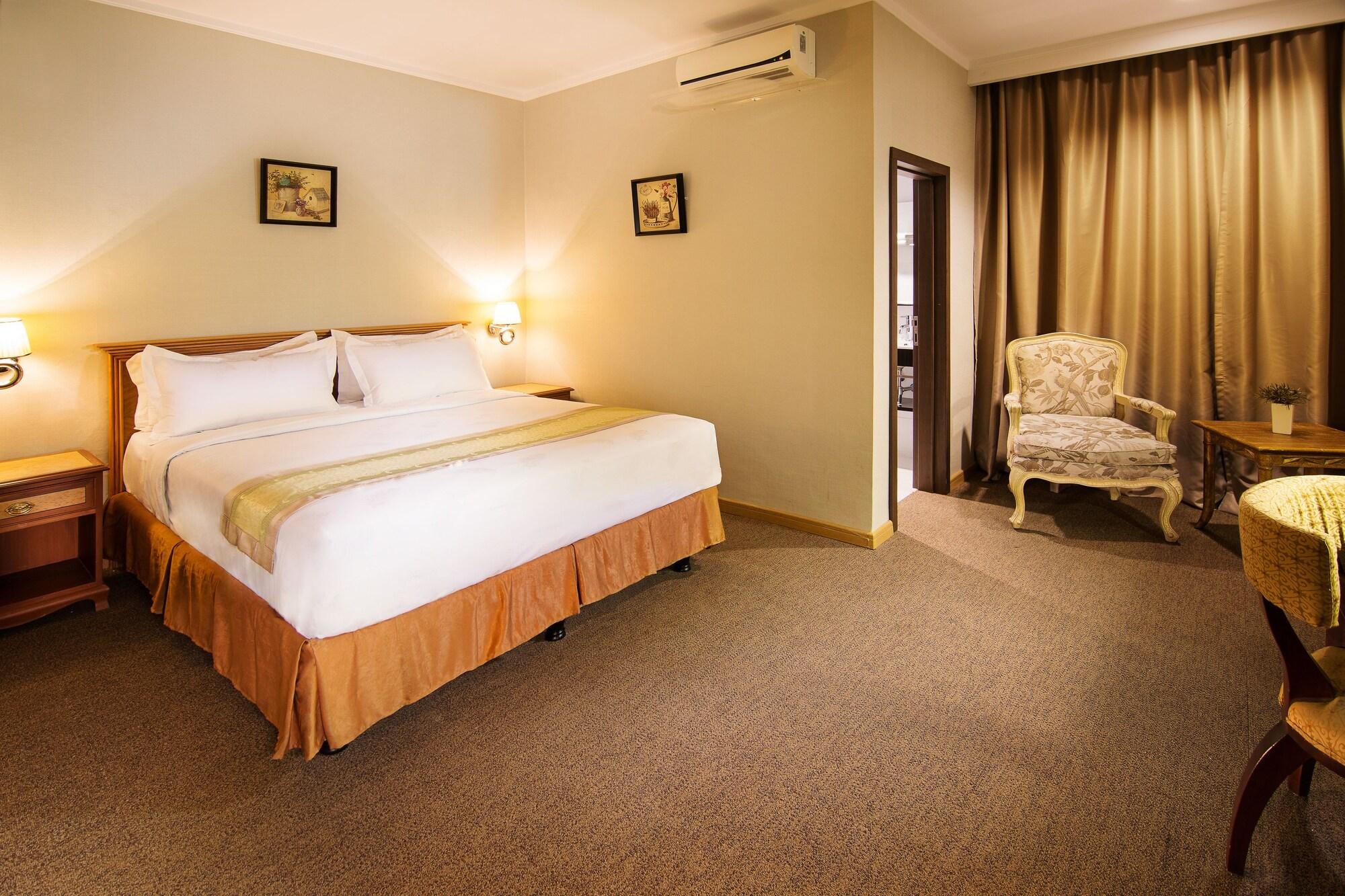 Menumbing Heritage Hotel Pangkal Pinang Extérieur photo